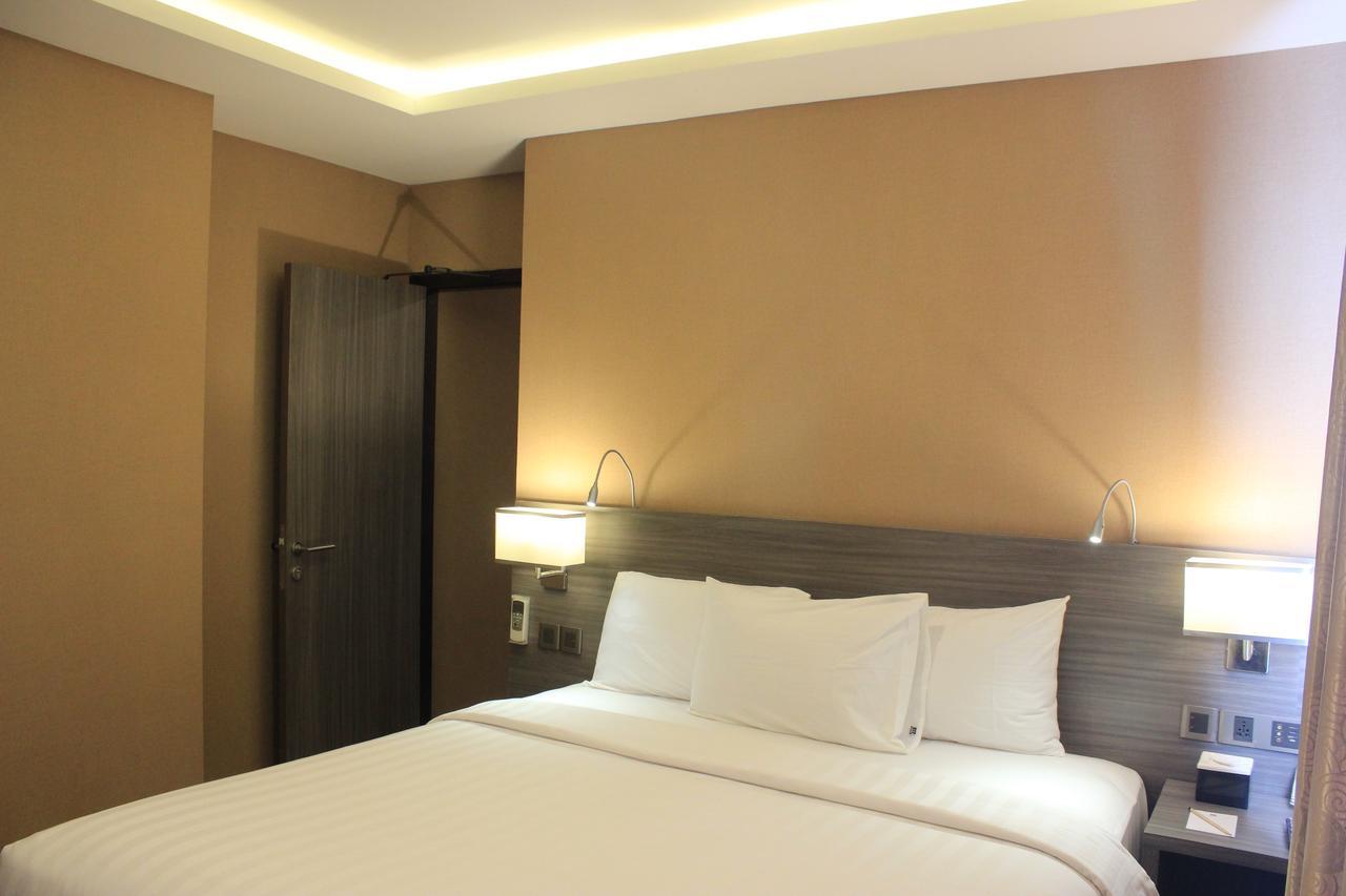 Biz Hotel Batam Nagoya Exterior foto