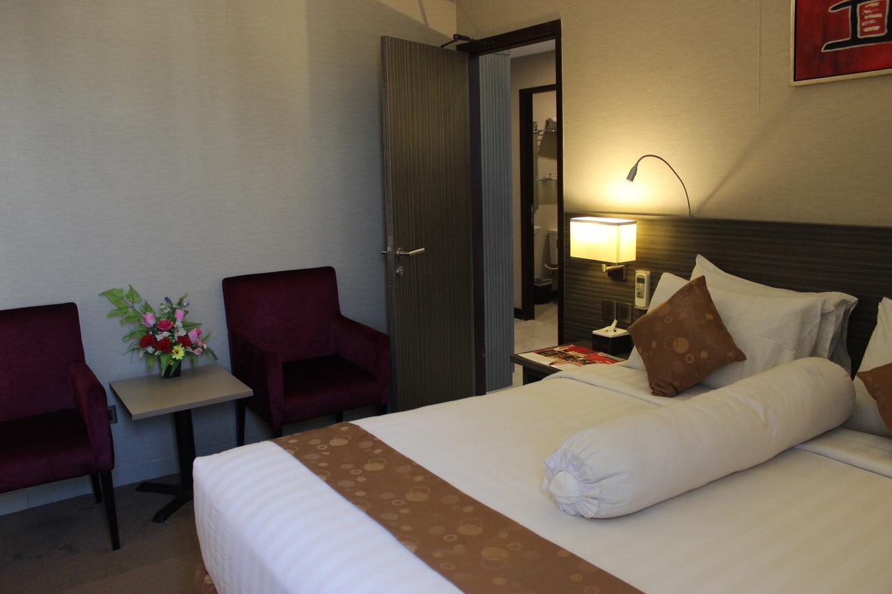 Biz Hotel Batam Nagoya Exterior foto